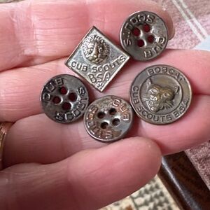 Vintage Cub Scout bundle pin and 3 Button Set +